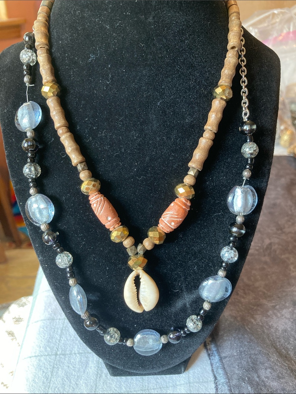 2 Pc Necklace Bundle Shell Warm Facets Iridescent Beads